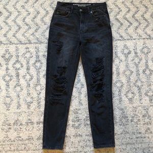 American Eagle Black distressed mom jeans